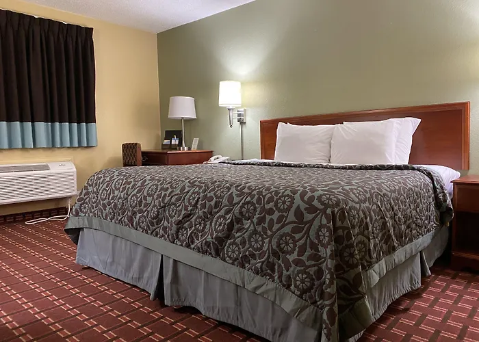 Days By Wyndham Hotel Morton